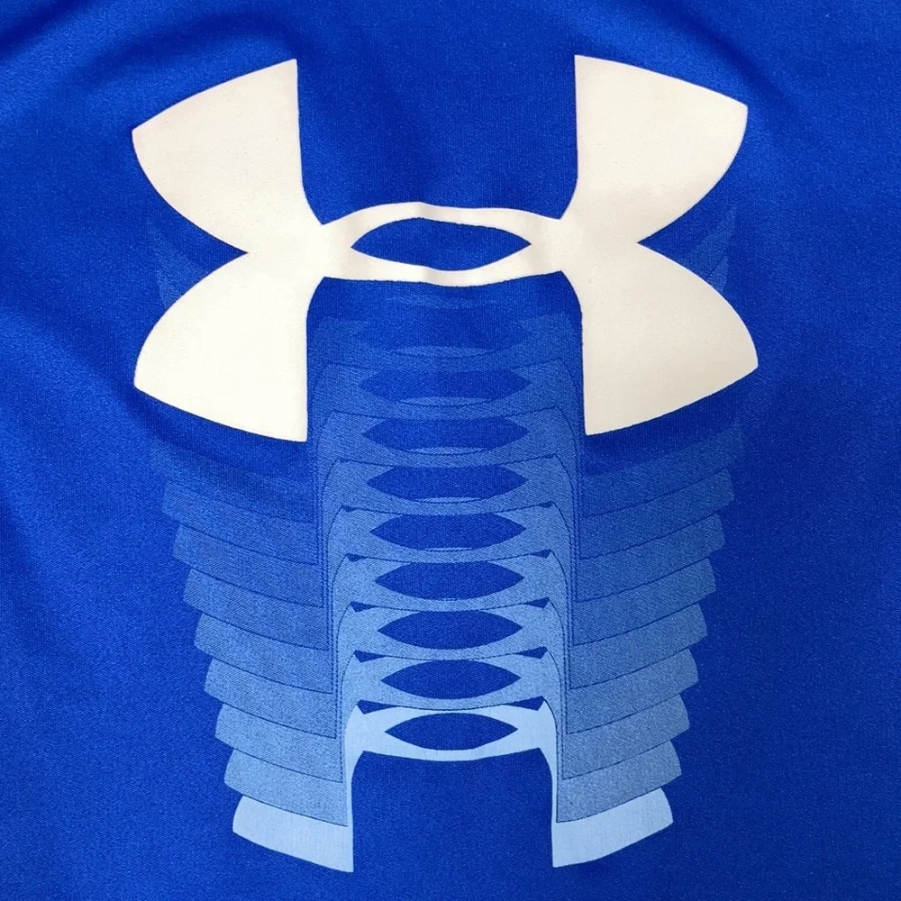 Underarmour heatgear blue short sleeve tee size 6